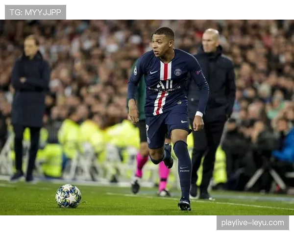 雷恩控球能力惊艳全场，攻防转换成焦点表现亮眼