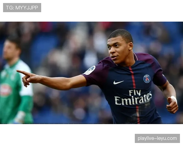 姆巴佩留队风波未平,巴黎圣日耳曼陷入战略困局与未来挑战 姆巴佩留队风波未平,巴黎圣日耳曼陷入战略困局与未来挑战