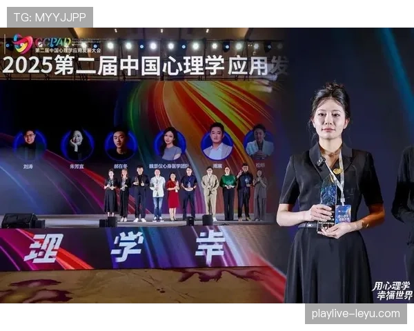 足球天才Osimhen商业价值稳步攀升,市场影响力持续彰显 足球天才Osimhen商业价值稳步攀升,市场影响力持续彰显