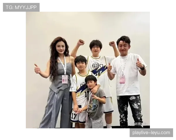 邹市明家的豪车停满小区,邻居都怀疑他是不是开夜店的网络红人了