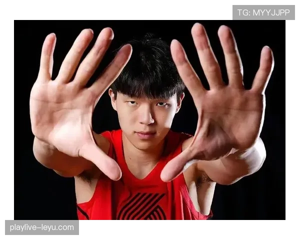 杨瀚森训练完直接去吃米其林？这自律和享受也太分裂了